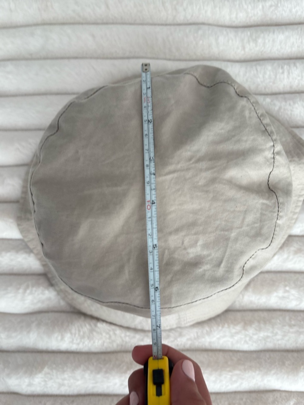 Burberry Classic Plaid Bucket Hat Reversible - Picture 10 of 10